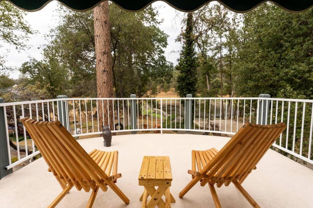 New Yosemite Family Retreat With Pond & Game Room! Coarsegold Eksteriør billede